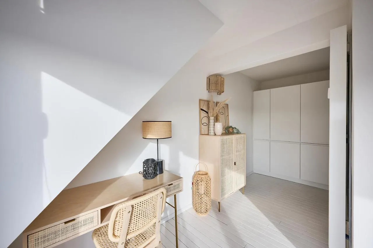 Penthouse Appartement Met Garage Ostend 0*,  Belgium